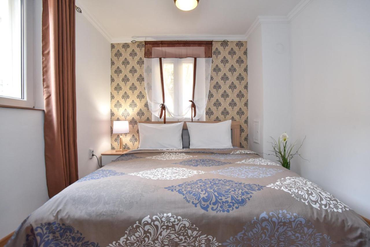 Palm Square 2 * Budva