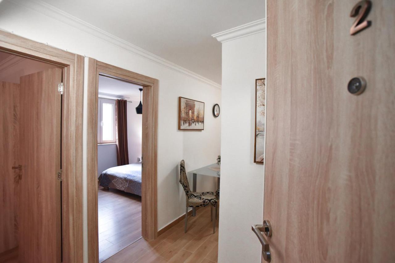 Apartman Palm Square 2 *